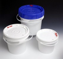 Tamper-Evident Pails are U.N. certified for Groups II and III.