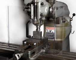 Portable Shield is designed for use on milling machines.