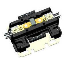 Contactor is UL508 and IEC60947-1/60947-4-1 compliant.