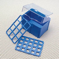 Laboratory Storage Box is made of polycarbonate.