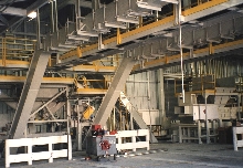 Drag Conveyor provides uniform load distribution.