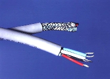 DeviceNet Cable can be routed next to power lines.