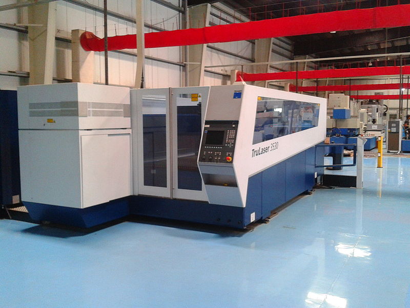 A 4 kW CO2 laser cutting machine at work. Credit: S zillayali at Wikipedia
